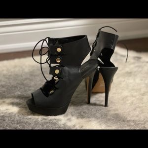 Black Gold Lace Up Heels. Size 8.5